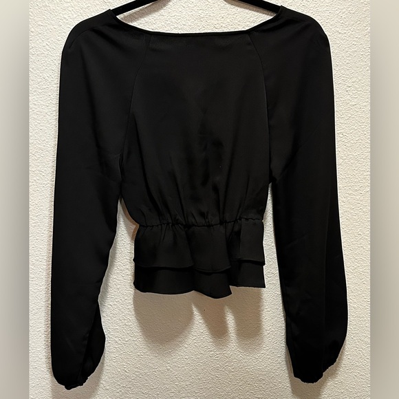 Express Black Twist Front Ruffled Long Sleeve Blouse, NEW - Picture 3 of 4